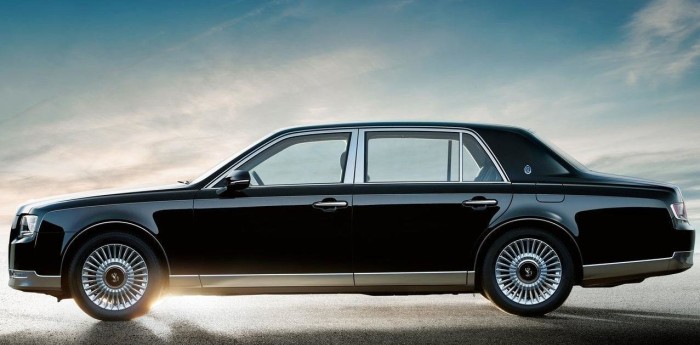 Un Toyota Century convertible para el nuevo Emperador japonés