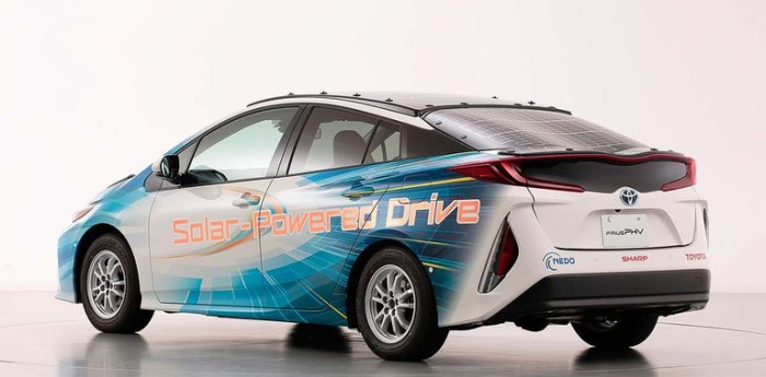 Toyota probará un Prius propulsado con energía solar