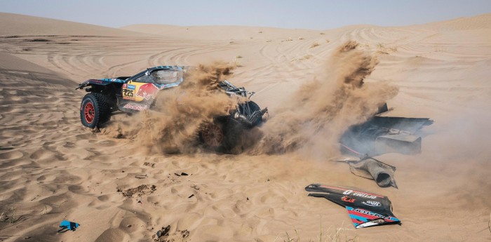 Dakar 2025: así llegó la Raptor de Sainz al campamento después del vuelco