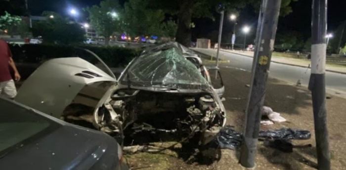 Accidente fatal en Rosario: un auto se subió a la vereda, atropelló a una familia y mató a la madre y la hija